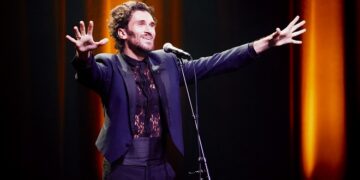 Entrevue : Vladimir Korneev fait battre le cœur de Piaf à Montréal