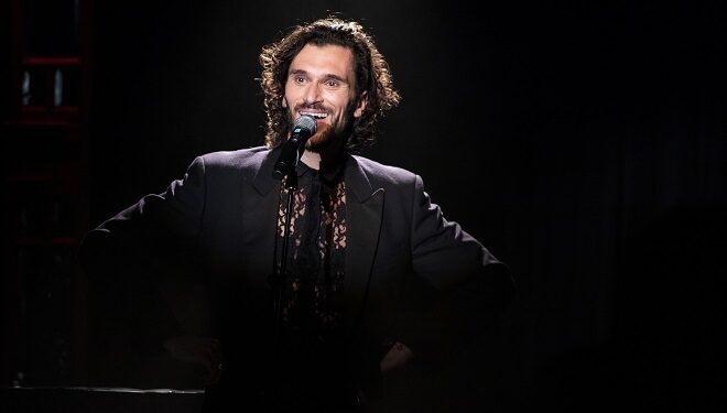 Un spectacle magistral : Vladimir Kornéev fait revivre la Môme avec grâce