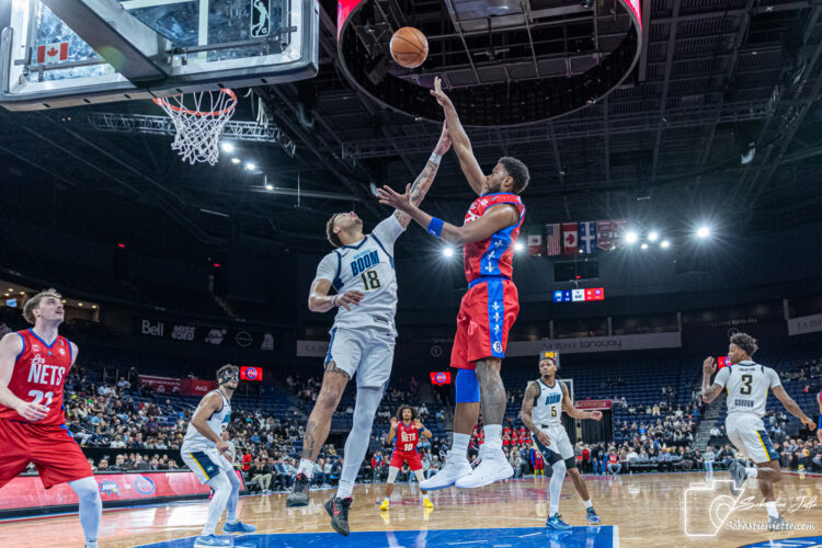 Le Long Island Nets disputent deux matchs à la Place Bell devant un public conquis