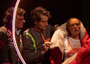 L&rsquo;humanité en capsule : Le vertige interstellaire de BOUÉE