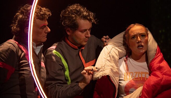 L&rsquo;humanité en capsule : Le vertige interstellaire de BOUÉE