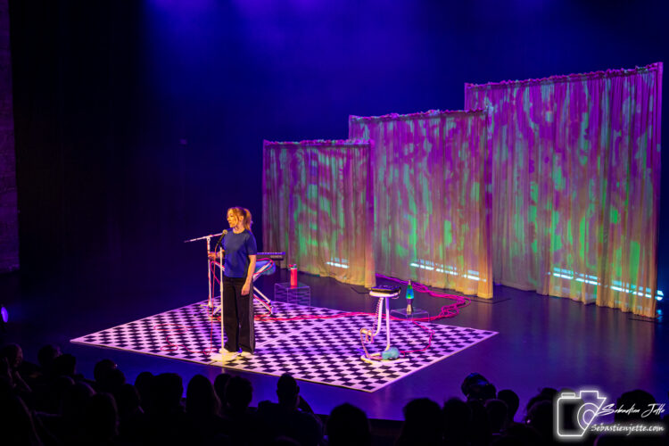 Maude Landry au Gesù : L’art d’être « Trop cool » sans forcer le trait