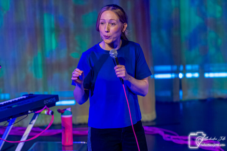 Maude Landry au Gesù : L’art d’être « Trop cool » sans forcer le trait