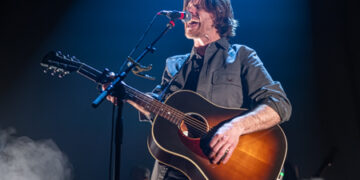 Vincent Vallières au MTELUS : un retour flamboyant, entre intimité et puissance