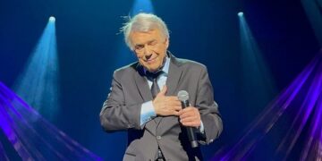 Salvatore Adamo au Théâtre Saint-Denis : La voix de l’élégance absolue en notre sublime langue