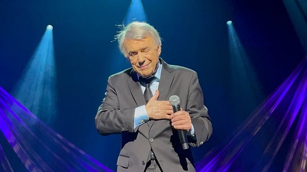 Salvatore Adamo au Théâtre Saint-Denis : La voix de l’élégance absolue en notre sublime langue