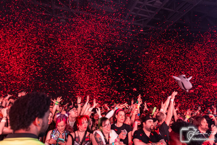 Electric Callboy transforme la Place Bell en gigantesque rave métal