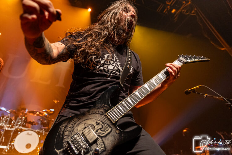 Sepultura tire sa révérence au MTelus : une dernière gifle métallique inoubliable
