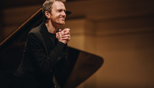 Alexandre Tharaud à la salle Bourgie : Du zénith musical de jadis vers des fantaisies d&rsquo;improvisation