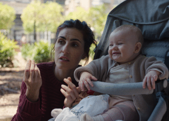 Sorda : Sourde et heureuse. Un film de Eva Libertad et Nuria Muñoz Ortín.