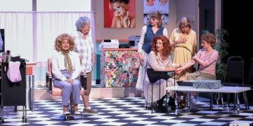 Louise Deschâtelets, Nathalie Mallette, Josée Beaulieu, Flavie Bourgeois, Louise Cardinal et Myriam Poirier
