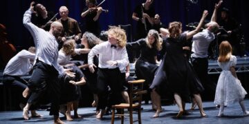 MÁM de Teaċ Daṁsa, chorégraphie de Michael Keegan-Dolan, au Théâtre Maisonneuve
