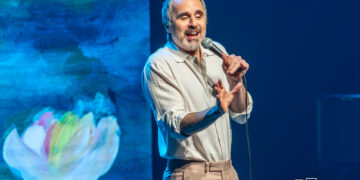 Louis-José Houde : rire et pleurer, jusqu’à la fin la beauté