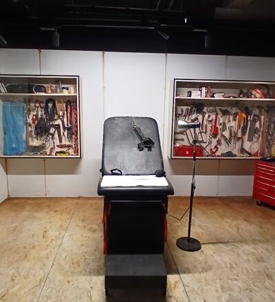 Salle de tortures - Photo : Suzette Paradis